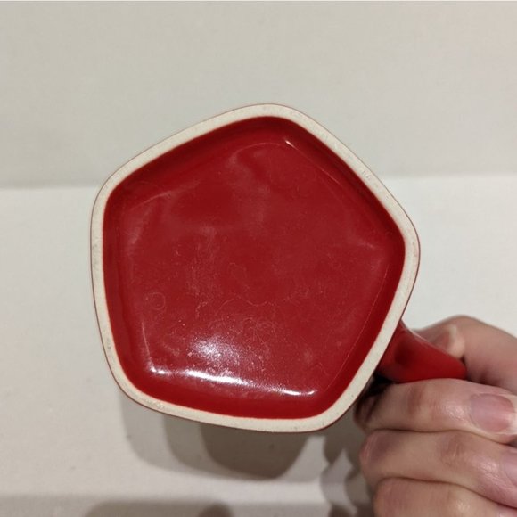 KitKat Nescafe Pentagon Shaped Mug - Picture 3 of 4